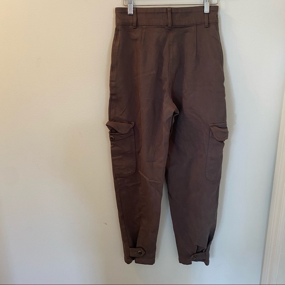 Aritzia Modern Cargo Pant - Picture 3 of 12